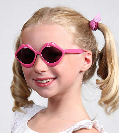lentes-de-sol-para-ninas-forma-beso