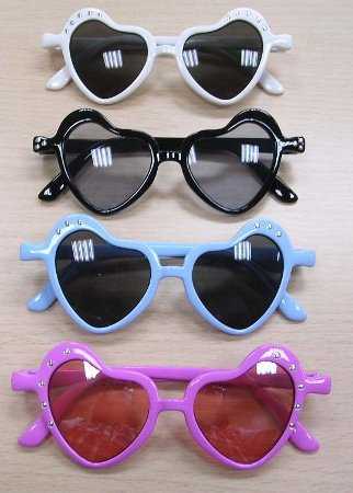 lentes-de-sol-para-ninas-forma-corazones
